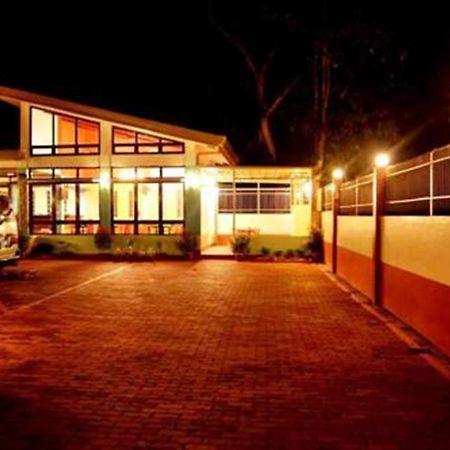 Julieta'S Pension House Puerto Princesa ภายนอก รูปภาพ