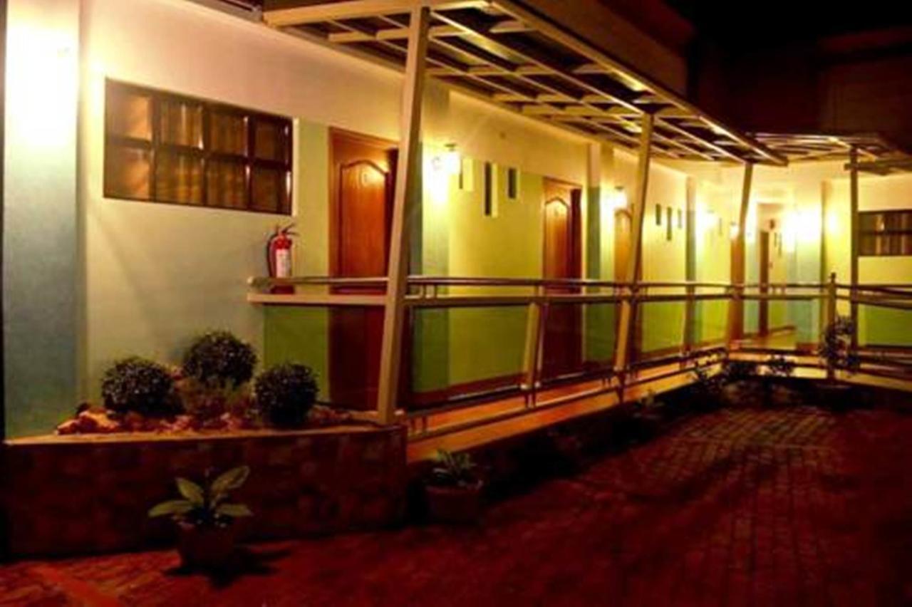Julieta'S Pension House Puerto Princesa ภายนอก รูปภาพ